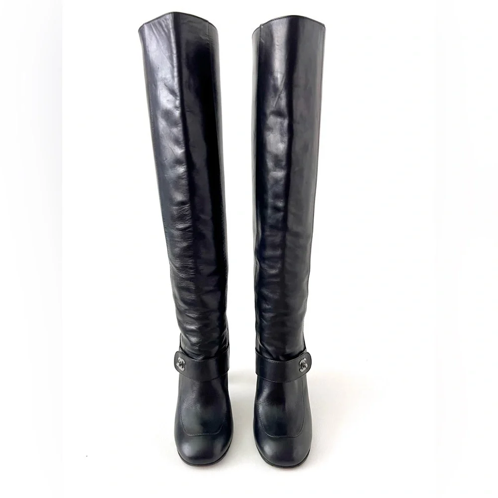 CHANEL | Black Leather Knee High‎ Heel Boots CC Logo  Turnlock EU 37